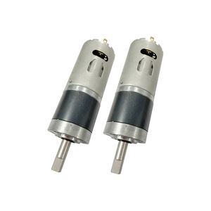 Motorreductor de 42 mm, 3000 rpm, CC con escobillas, imán permanente, montaje con brida, totalmente encapsulado, para herramientas eléctricas y máquinas de limpieza - Product Image 3