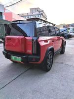 Chery ICAR 03T SUV électrique à traction intégrale longue portée 520 km, sièges en cuir automatiques, conduite à gauche, caméra arrière, intérieur sombre, R19