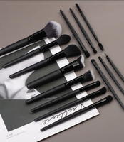 Ms.miau – Ensemble de 15 pinceaux de maquillage noirs de luxe, doux, véganes, à manche en bois, avec poils synthétiques pour anticernes et visage, marque privée