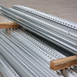 Structure de montage solaire galvanisée à chaud, système de support en acier pour panneaux solaires au sol - Product Image 1