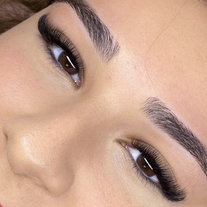 Extensions de cils pré-faites en éventail, courtes tiges, noir foncé, 0,1 mm, petit plateau, excellent retour d'expérience, 2D 3D - Product Image 1