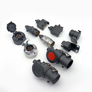 7 \ 12 \ 13 Pin Way <span class=keywords><strong>Remorque</strong></span> Électrique Lumière Connecteur Convertisseur 6 Prong Semi <span class=keywords><strong>Remorque</strong></span> Plug Socket - Product Image 5