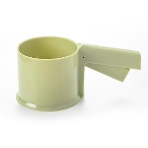 Tamizador de harina de plástico con filtro de malla para hornear, capacidad de 1 taza, práctico tamizador manual para uso en la cocina - Product Image 3