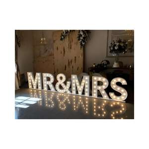 Lettres de l'alphabet en métal de grande taille, fournitures de fête, lettres lumineuses géantes à LED, lettres lumineuses à LED de 4 pieds, enseigne lumineuse à LED, Mr Mrs pour la décoration de mariage - Product Image 1