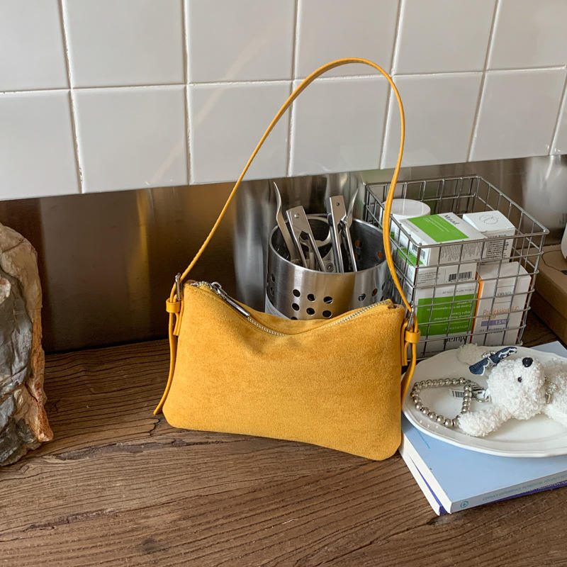 สีเหลือง