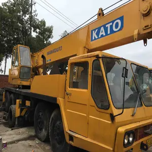 Gebrauchte Kato 40t Gelände kran mit gutem Zustand GÜNSTIGER PREIS Baumaschinen zum Verkauf