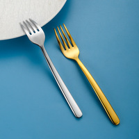 Ensemble de couverts en métal martelé, style occidental, épaissi, moderne et minimaliste, comprenant couteau à steak, fourchette, cuillère et fourchette à fruits pour la maison