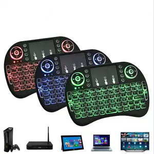 7 colori Retroilluminato I8 Mini Tastiera Senza Fili 2.4ghz Inglese Russo 3 Colore Air Mouse Con Touchpad Telecomando Android tv Box