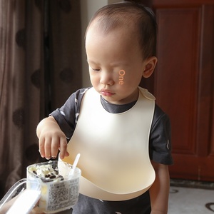 ผ้ากันเปื้อนซิลิโคนกันน้ำ แขนยาว สำหรับเด็กวัยหัดกิน ป้องกันน้ำลายไหล สำหรับเด็กเล็กและเด็กโต  รับทำโลโก้ตามสั่ง ขายส่ง - Product Image 2
