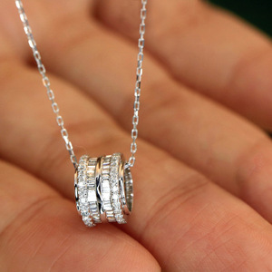 Collana con Pendente in Oro Bianco e Diamanti Taglio Baguette, Incastonatura a Canale, Lusso Femminile, Catena a Serpente per Fidanzamento - Product Image 3