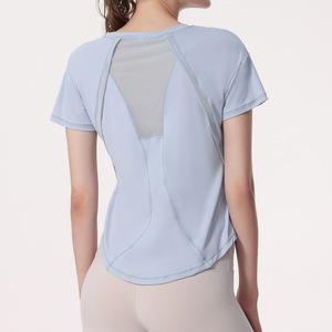 Camiseta de yoga transpirable de malla para mujer al por mayor, top deportivo de manga corta con dobladillo curvo y holgado, camiseta transpirable para correr y pilates - Product Image 2