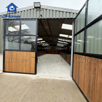 La stalle stable de cheval en métal de cheval de grange préfabriquée de cheval sûr lambrisse des boîtes avec les bois en bambou