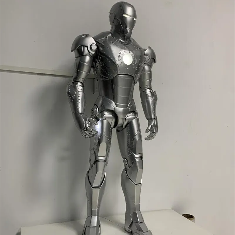 Factory custom make large size indoor landscape resin Iron Man state for decoration bar club design sculpture