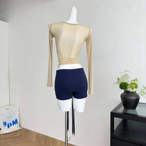 <span class=keywords><strong>Shorts</strong></span> décontractés pour femme <span class=keywords><strong>Lin</strong></span> Xiaxia, coupe ajustée, col rabattu, taille élastique, style minimaliste, en polyester, effet amincissant - Product Image 3