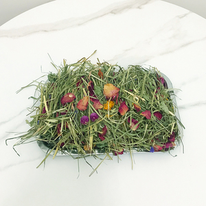 Toutes les herbes naturelles Timothy Hay Rabbit <span class=keywords><strong>Gourmet</strong></span> Hay Food Exclusive Treat Hay Flowers and Herb Blend for Rabbits Cochons d'Inde - Product Image 1