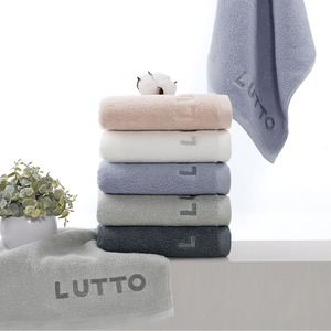 Toallas Faciales Kim Ryan 34x74cm, Toallas Absorbentes de Algodón Puro para Adultos, Logotipo Bordado Personalizado - Product Image 1