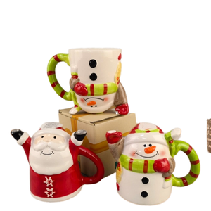 Taza <span class=keywords><strong>de</strong></span> cerámica <span class=keywords><strong>de</strong></span> Papá Noel invertida creativa americana Europea pintada a mano en relieve adornos navideños cuidadosamente seleccionados - Product Image 1