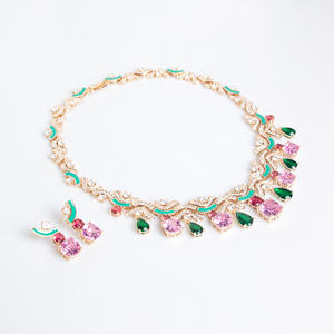 Juego de Collar y Aretes Vintage Cristianos con Circonita Cúbica, Plateados en Oro, Hechos a Mano, Certificados por Terceros, para Bodas de Mujer - Product Image 5