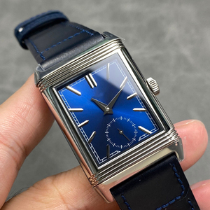 Reloj de Vestir Unisex de Alta Gama con Caja Rectangular en Tono Plateado, Subesfera y Diseño Abatible - Product Image 5