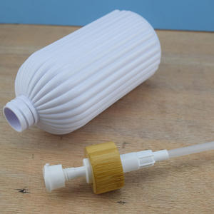 EN STOCK SIN CANTIDAD MÍNIMA DE PEDIDO LISTO PARA ENVIAR Botella de Bomba de Madera con Forma de Linterna de Lujo, Acabado Negro Esmerilado con Chorro de Arena, 500 ml para Champú - Product Image 4