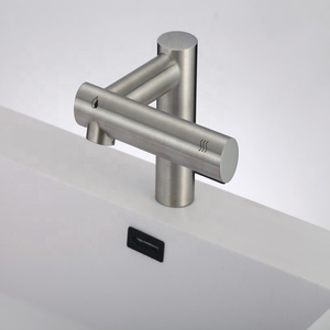 Distributeur <span class=keywords><strong>de</strong></span> savon en mousse rechargeable Robinet <span class=keywords><strong>d</strong></span>'économie <span class=keywords><strong>d</strong></span>'<span class=keywords><strong>eau</strong></span> à <span class=keywords><strong>lame</strong></span> <span class=keywords><strong>d</strong></span>'air automatique pour salle <span class=keywords><strong>de</strong></span> bain Vente en gros Offre Spéciale Nouveau laiton électrique 1000W 1000 - Product Image 4