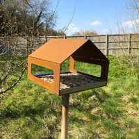 JH-Mech Mangeoire à oiseaux en métal réglable en hauteur Mangeoire à oiseaux en métal Plaque amovible résistante aux intempéries Support pour oiseaux en métal
