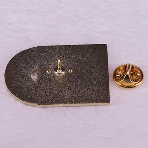 En gros : Badges métalliques uniques inspirés des couvertures d'albums de musique <span class=keywords><strong>rock</strong></span> et de vinyles, bijoux pour collectionneurs et fans de musique - Product Image 3