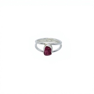 Bague minimaliste en argent 925 avec pierre précieuse rubis, sertie dans un cadre, pour un usage quotidien, bijoux unisexe - Product Image 1