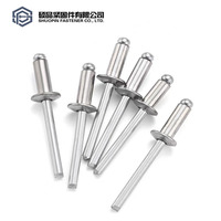 Rivets aveugles en acier inoxydable 304 haute résistance M4 M5 M6 pour le transport ferroviaire, les bus, les navires, les conteneurs maritimes