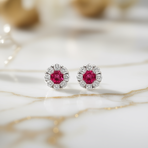 E3184 Orecchini a lobo con cristalli blu a forma di fiore con montatura a griffe, gioielli classici da donna - Product Image 2