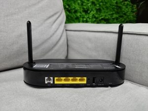 Brmc hs8145v5 sử dụng FTTH <span class=keywords><strong>Modem</strong></span> 4ge + 1 Chậu + 1USB 2.4G 5G dual-band <span class=keywords><strong>Wifi</strong></span> phiên bản tiếng Anh GPON epon xpon ONT onu - Product Image 2