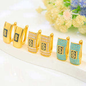 Pendientes de Clip de Lujo con Circonita de Dubái, Chapados en Oro de 21k, Diseño Moderno, Antideslustre, para Mujer, para Bodas y Fiestas - Product Image 2