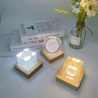 Base lumineuse LED carrée en bois massif avec rainure intérieure, support de lampe, interface d'alimentation USB, cube de cristal, veilleuse pour chambre