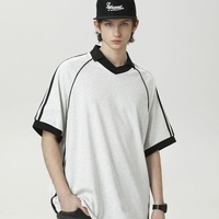 T-shirt Américain Rétro à Rayures Colorées Style Sportif Urbain Coupe Ample Polyvalent Col Rabattu en Mélange de Coton