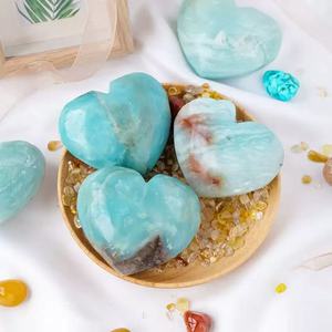 Cœur en amazonite bleu ciel poli et sculpté en gros pour la méditation spirituelle et les rituels Wicca - Product Image 2