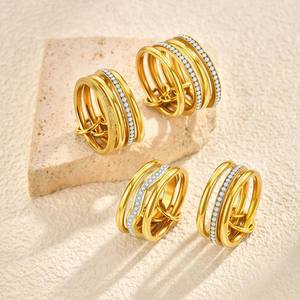 Anillo minimalista de acero inoxidable para mujer, estilo frío, con incrustaciones de diamantes de imitación, joyería apilable para el dedo índice, a la moda y con personalidad. - Product Image 2