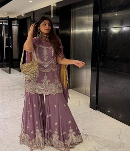 Ensemble Sharara en Faux Georgette Haute Couture avec Broderie Décorative, Haut Élégant et Dupatta Doux pour les Fêtes de Mariage et Pré-Mariage - Product Image 3
