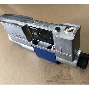 Rexroth Proportional Directional Valve 4WREE6E16-30/<b>V</b>/24F1 350 <b>Bar</b> Made In Germany - Product Image 3