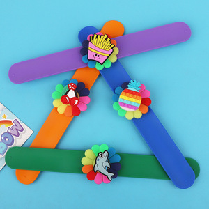 ใหม่สายรัดข้อมือซิลิโคนลายการ์ตูนสร้อยข้อมือสแนปแหวนวัดสำหรับเด็กหมุนของขวัญสไตล์ความรัก - Product Image 2