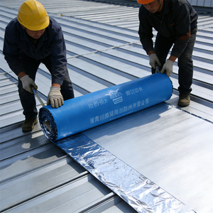 <span class=keywords><strong>Membrane</strong></span> d'étanchéité en bitume avec surface en aluminium, réfléchissante aux rayons solaires, pour toiture métallique - Product Image 1
