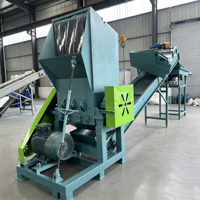 Broyeur industriel robuste pour plastiques, haute capacité, pour le recyclage de tuyaux en PVC et de fûts en plastique