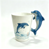 Mug en céramique OEM avec poignée dauphin 3D, logo personnalisé imprimé, tasse à café en porcelaine motif vague marine, vente en gros, vaisselle créative sur le thème de l'océan