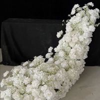 Décoration de scène de mariage de luxe faite à la main en soie artificielle : cascade de roses, rangée de fleurs, chemin de table, toile de fond, arches murales