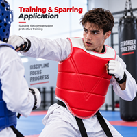 Combinaison de boxe en cuir rouge à prix d'usine, douce, protectrice et durable pour l'entraînement de Muay Thai et de Kickboxing