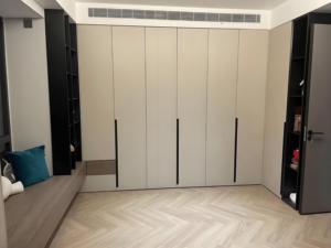 Armario de almacenamiento de dormitorio de madera maciza de diseño Simple moderno armario portátil para muebles para el hogar con función ajustable - Product Image 4