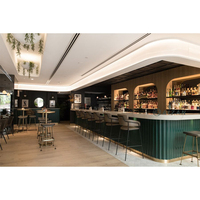 Comptoir de bar en forme longue pour café, restaurant ou fast-food – Mobilier d'angle design pour la maison