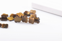 Prix usine 5x5mm-23x23mm pierre d'oeil de tigre naturel 2mm épaisseur trèfle à quatre feuilles pierres précieuses en vrac pour la fabrication de bijoux
