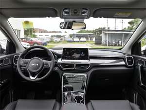 2021 pour <span class=keywords><strong>Kia</strong></span> KX5 Comfort Edition 2.0L sièges en cuir automatiques à deux entraînements barres de toit en métal Euro VI pour <span class=keywords><strong>Kia</strong></span> voitures à carburant Aotumobile - Product Image 4