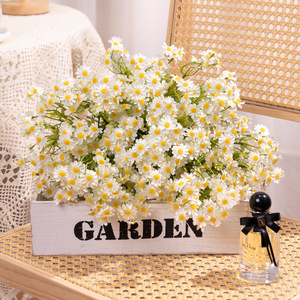 Têtes de marguerites artificielles en plastique sur fil métallique, haute simulation, style naturel, branche unique, réutilisables, pour décoration de mariage - Product Image 2