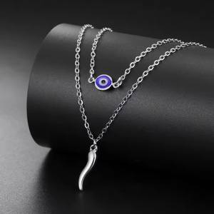 SC nueva llegada collar <span class=keywords><strong>de</strong></span> acero inoxidable <span class=keywords><strong>de</strong></span> moda Retro Ojo <span class=keywords><strong>de</strong></span> <span class=keywords><strong>diablo</strong></span> collar con colgante en capas collar <span class=keywords><strong>de</strong></span> cuerno italiano Vintage <span class=keywords><strong>para</strong></span> <span class=keywords><strong>mujer</strong></span> - Product Image 1